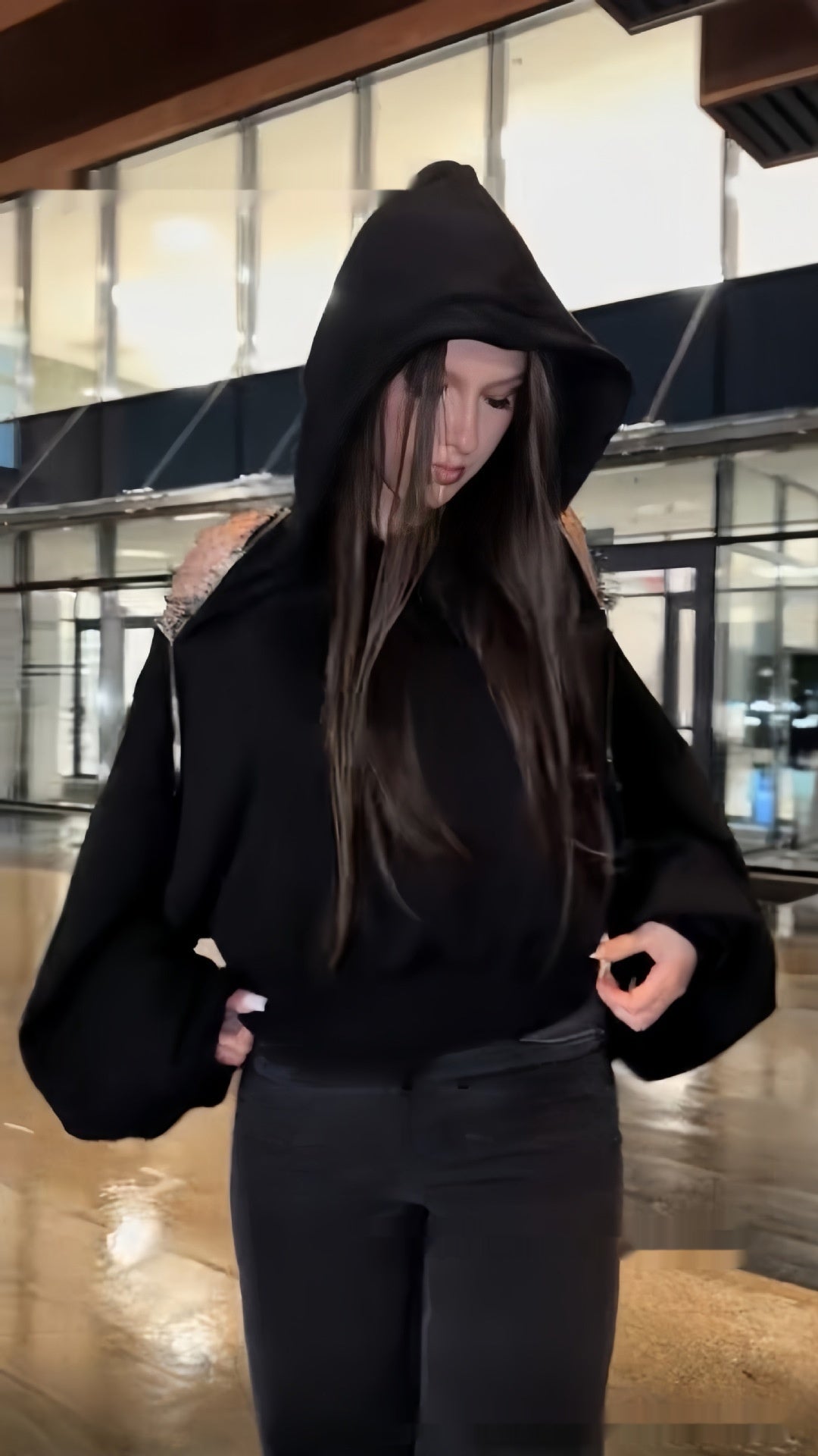 ShadowLuxe™ Women’s Hoodie 🖤
